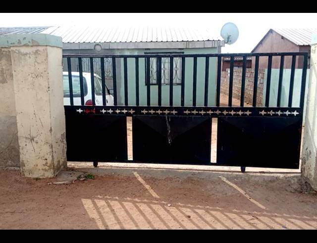 3 BEDROOM HOUSE FOR SALE IN PALM RIDGE
